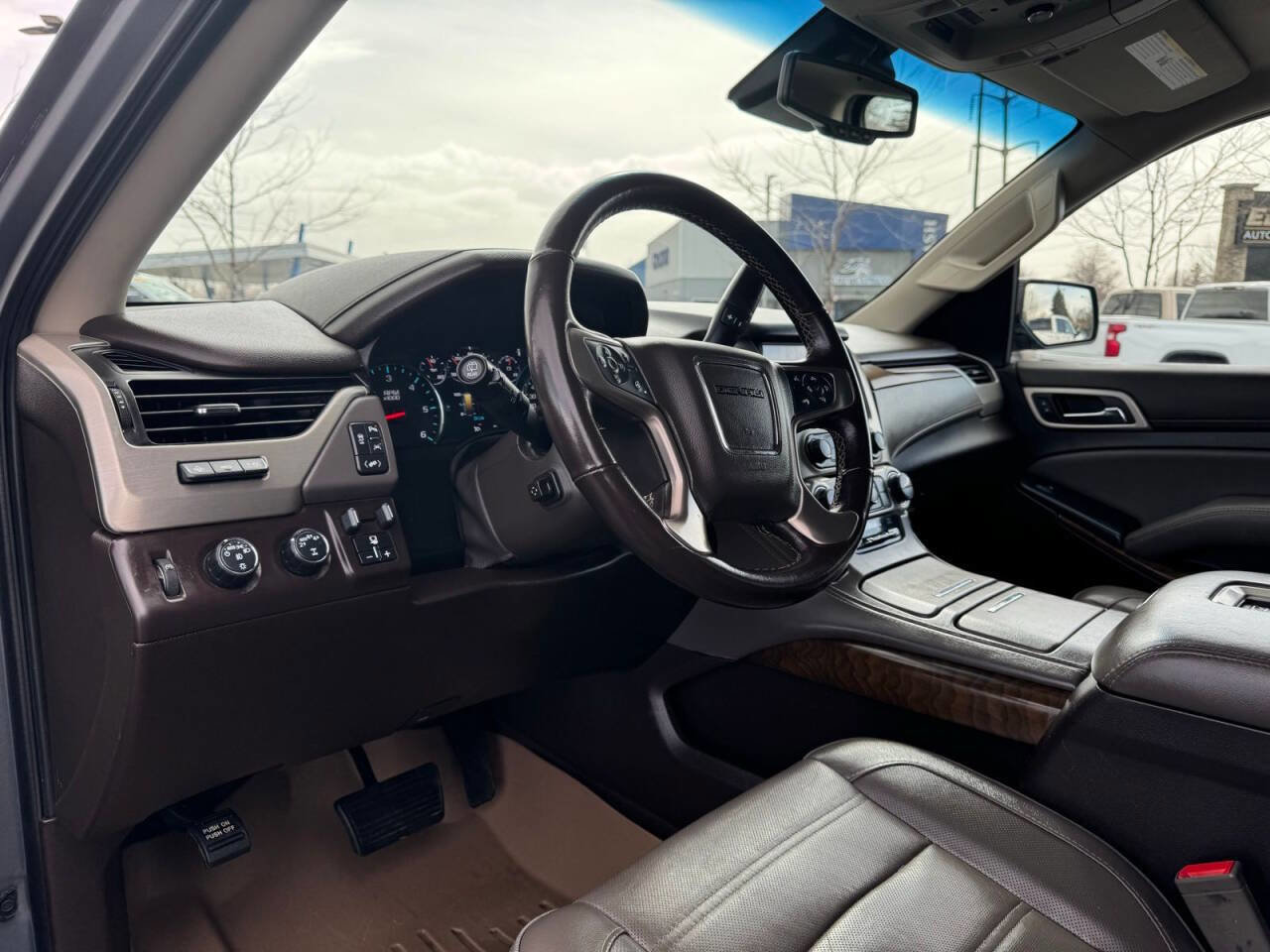 Used 2019 GMC Yukon XL Denali AWD/4WD image 20