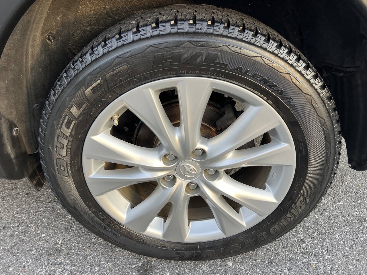 Used 2015 Toyota RAV4 Limited AWD/4WD image 22