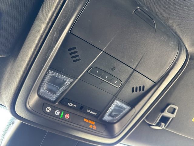 Used 2024 Cadillac XT4 Premium Luxury image 19