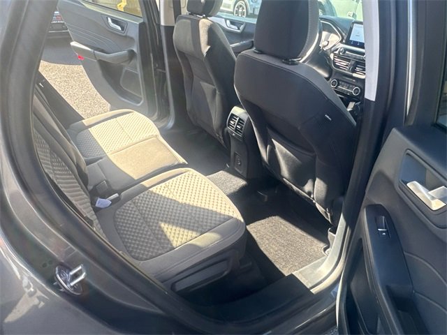 Used 2021 Ford Escape SE w/ SE Sport Appearance Package image 9