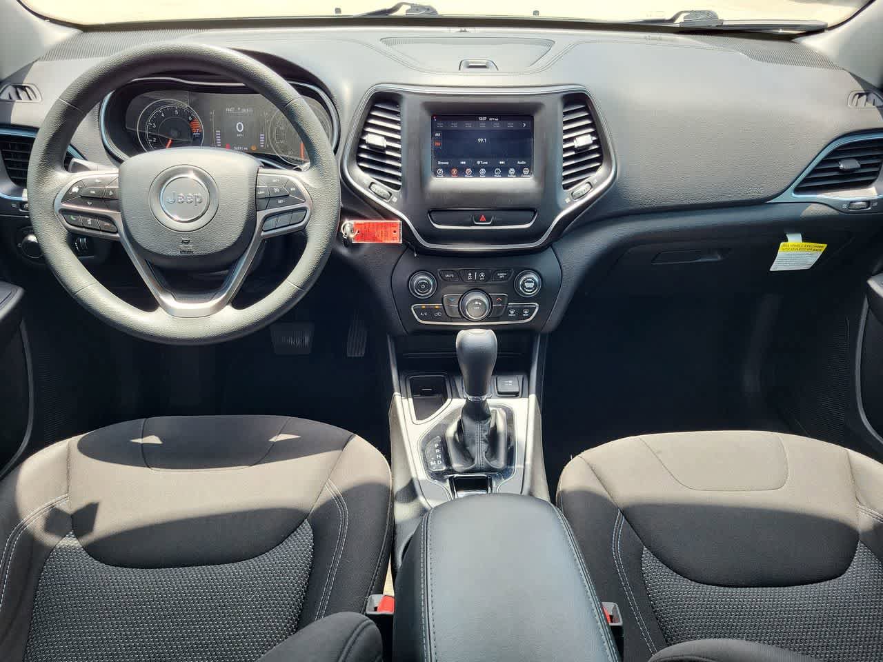 Used 2020 Jeep Cherokee Latitude FWD image 18