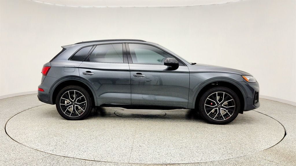 Used 2022 Audi SQ5 Prestige AWD/4WD image 4