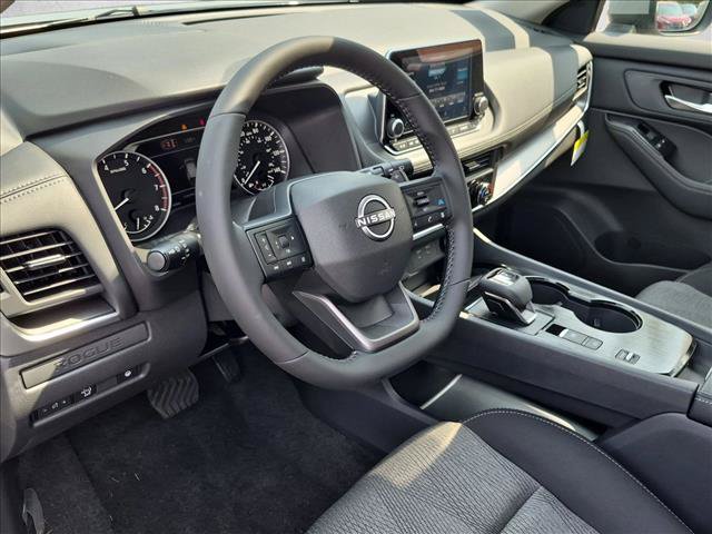 New 2027 Nissan Rogue SV FWD image 3