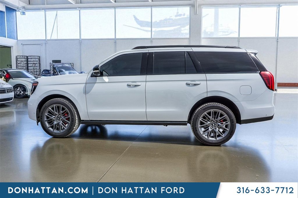 New 2025 Ford Expedition Platinum image 2