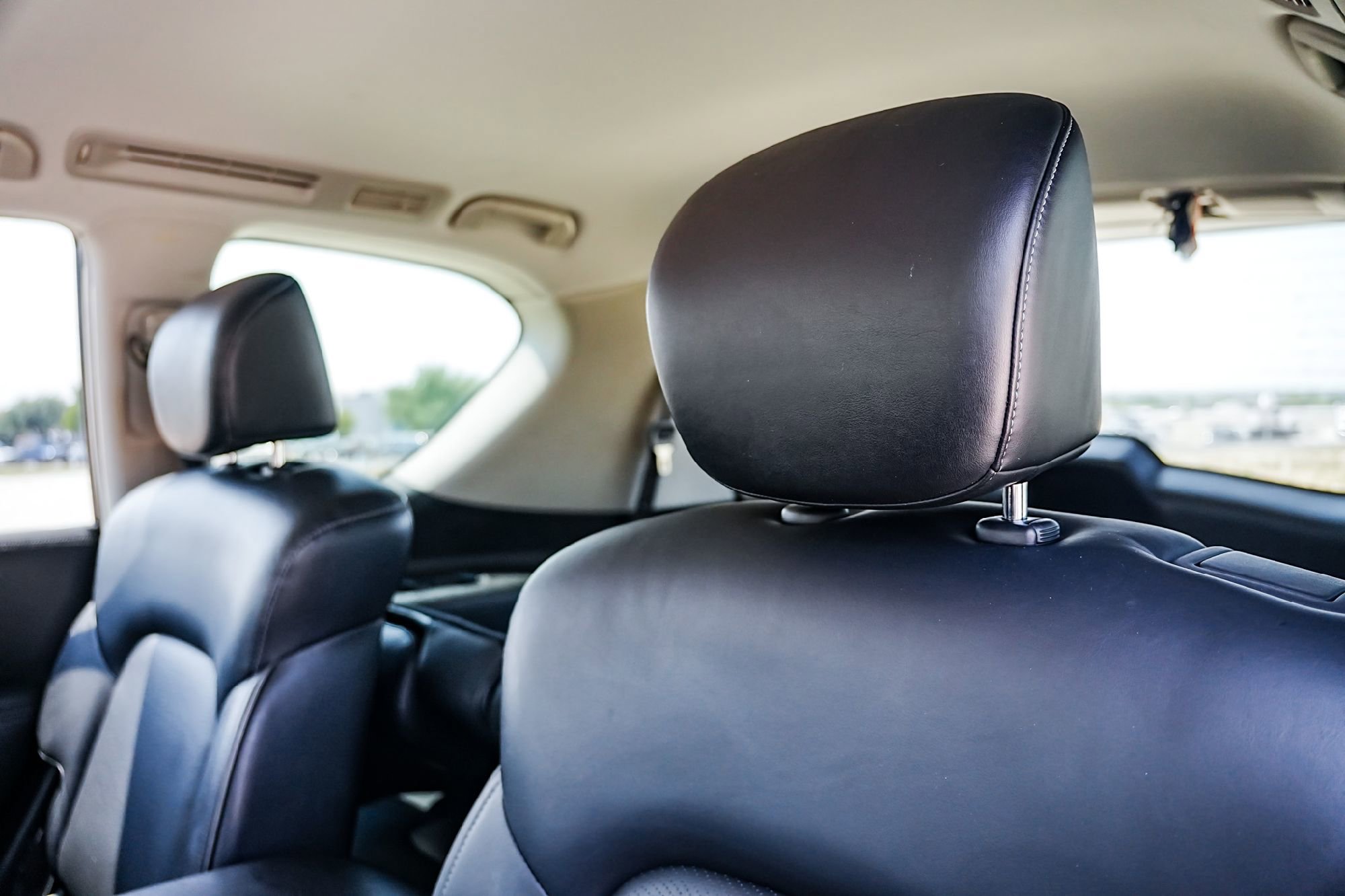 Used 2017 INFINITI QX80 4WD w/ Driver Assistance Package image 29