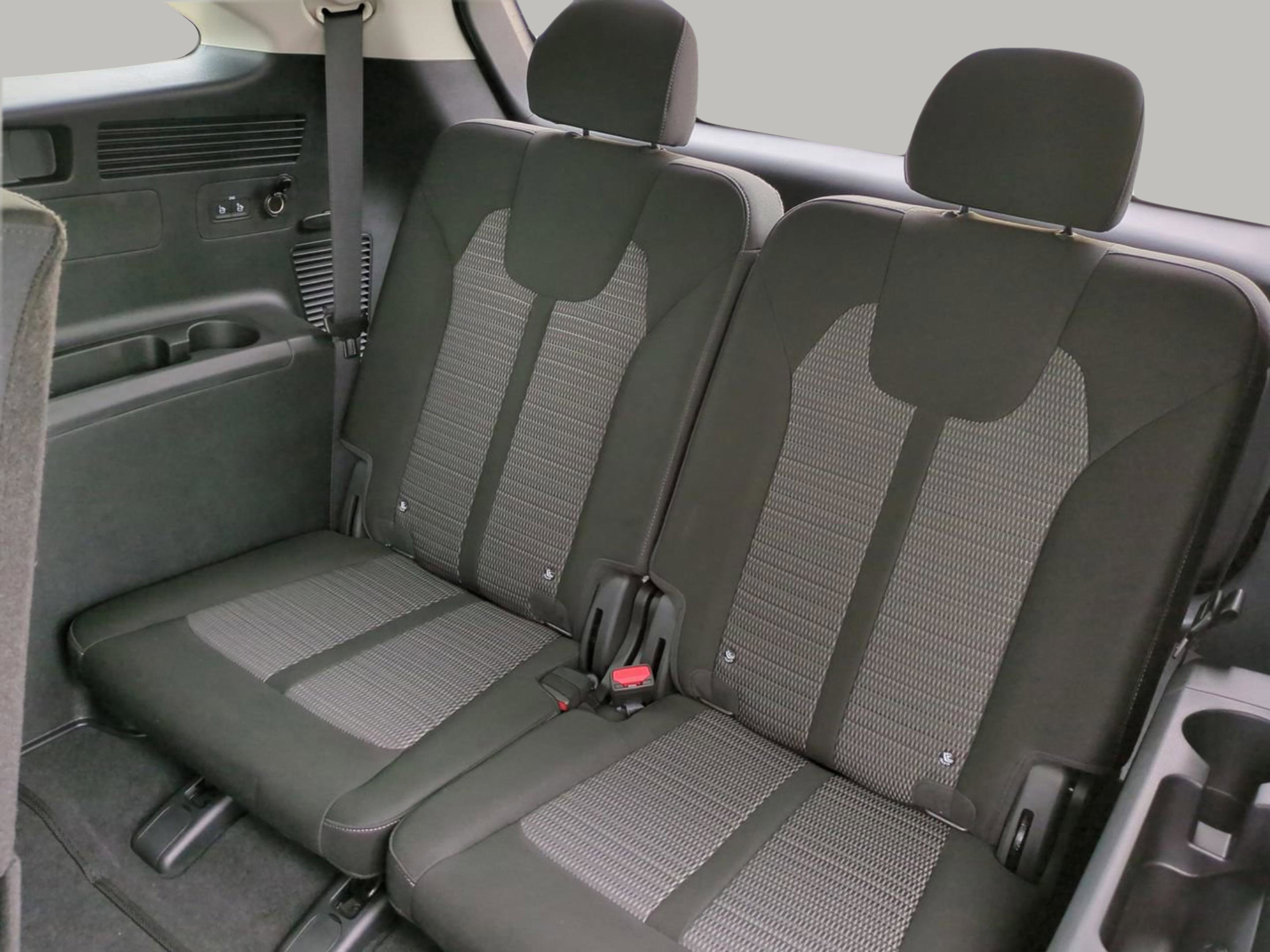 New 2026 Kia Sorento LX FWD image 17