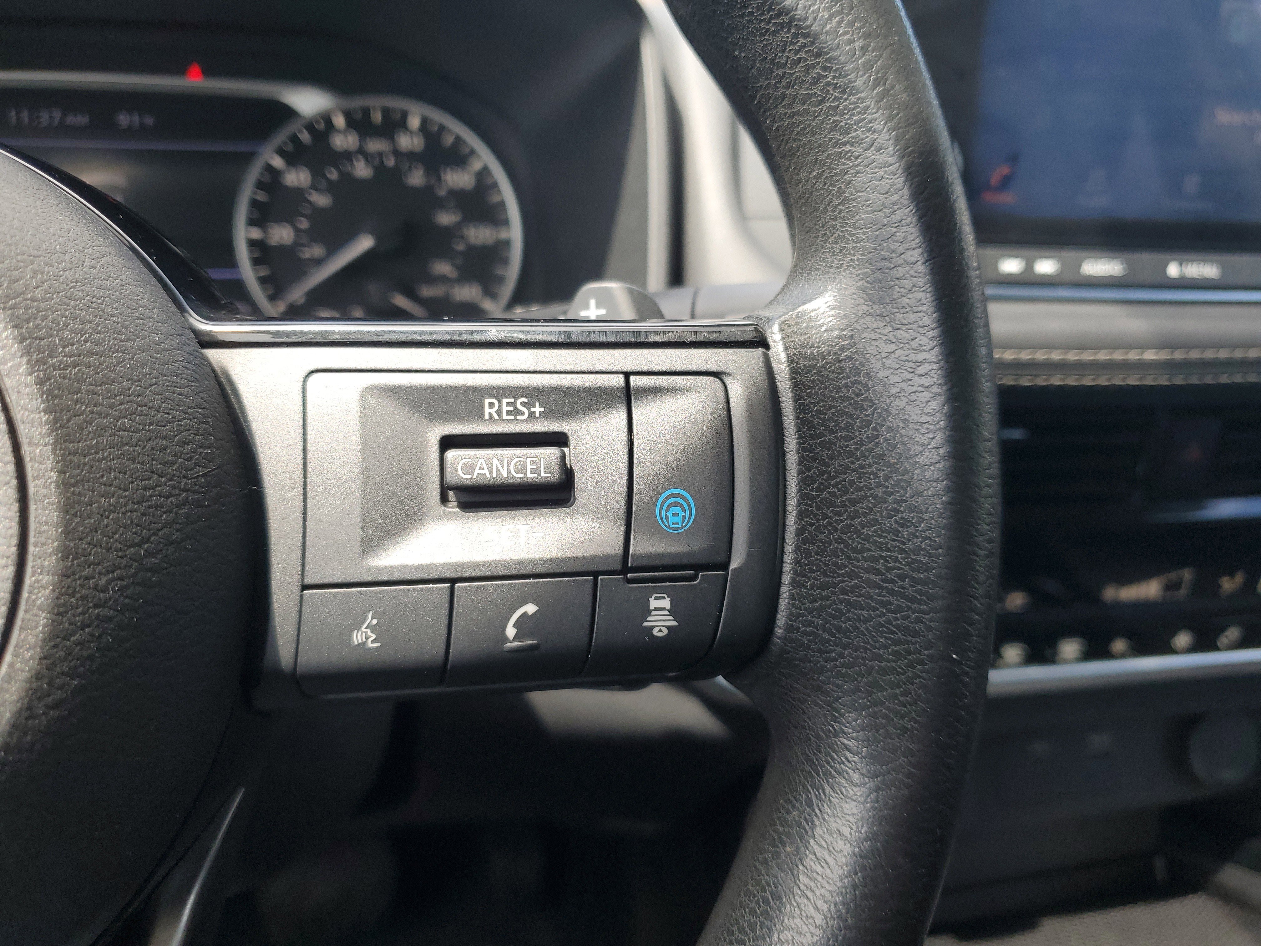 Certified 2023 Nissan Rogue SV image 19