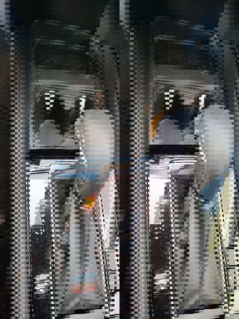 Used 2025 MAZDA CX-50 AWD 2.5 Hybrid w/ Premium Pkg image 8