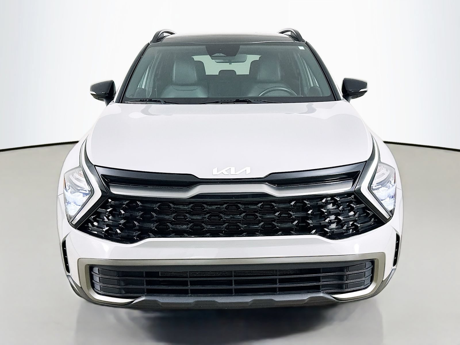 Used 2023 Kia Sportage X-Line w/ X-Line Premium Package AWD/4WD image 2