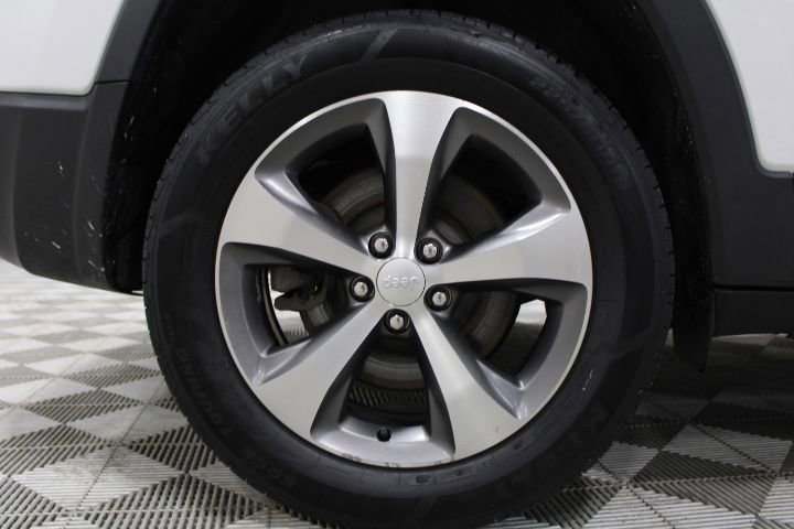 Used 2022 Jeep Cherokee Limited image 50