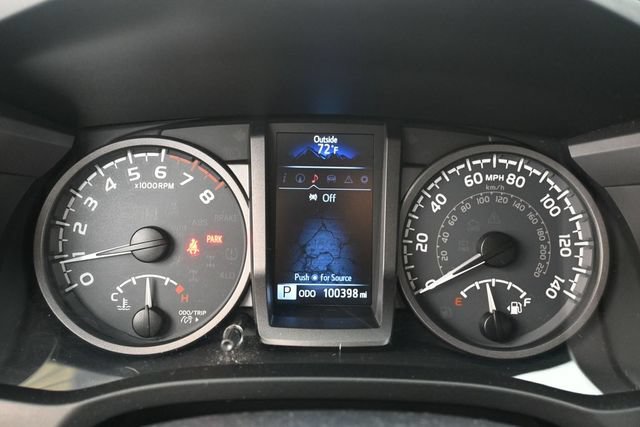 Used 2017 Toyota Tacoma TRD Off-Road AWD/4WD image 19
