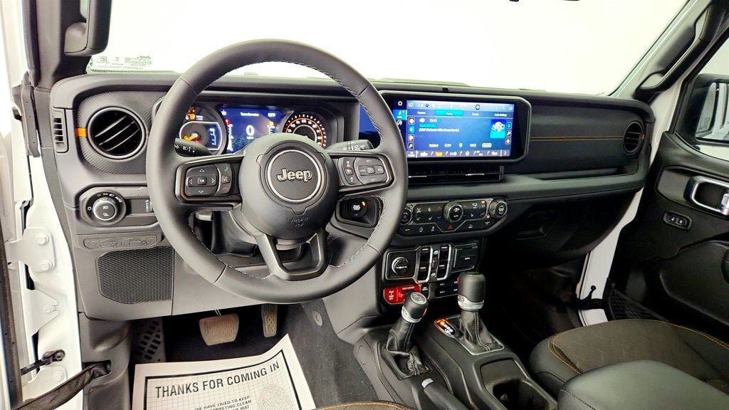 Used 2025 Jeep Gladiator Mojave w/ Convenience Group AWD/4WD image 12