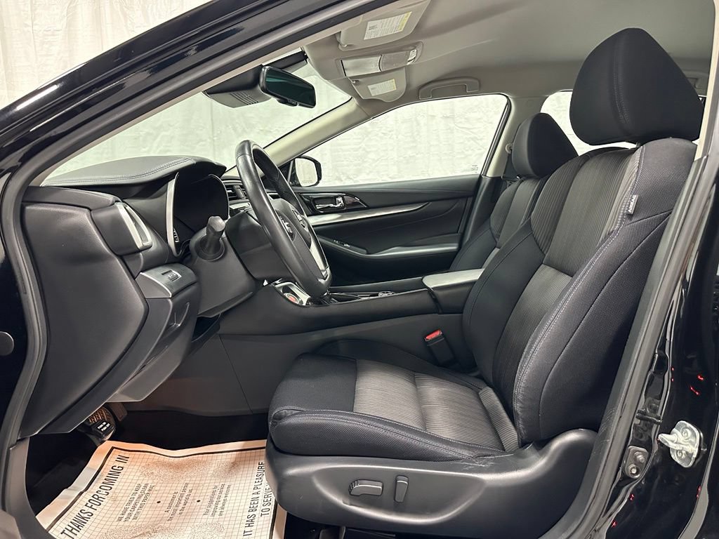 Used 2020 Nissan Maxima 3.5 S w/ Floor Mat Group FWD image 13