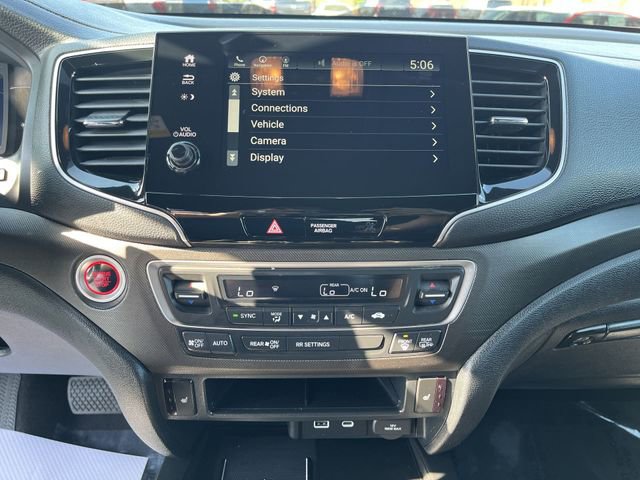 Used 2024 Honda Passport TrailSport image 14