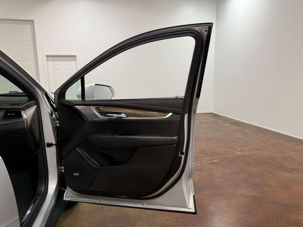 Used 2020 Cadillac XT5 Premium Luxury image 61