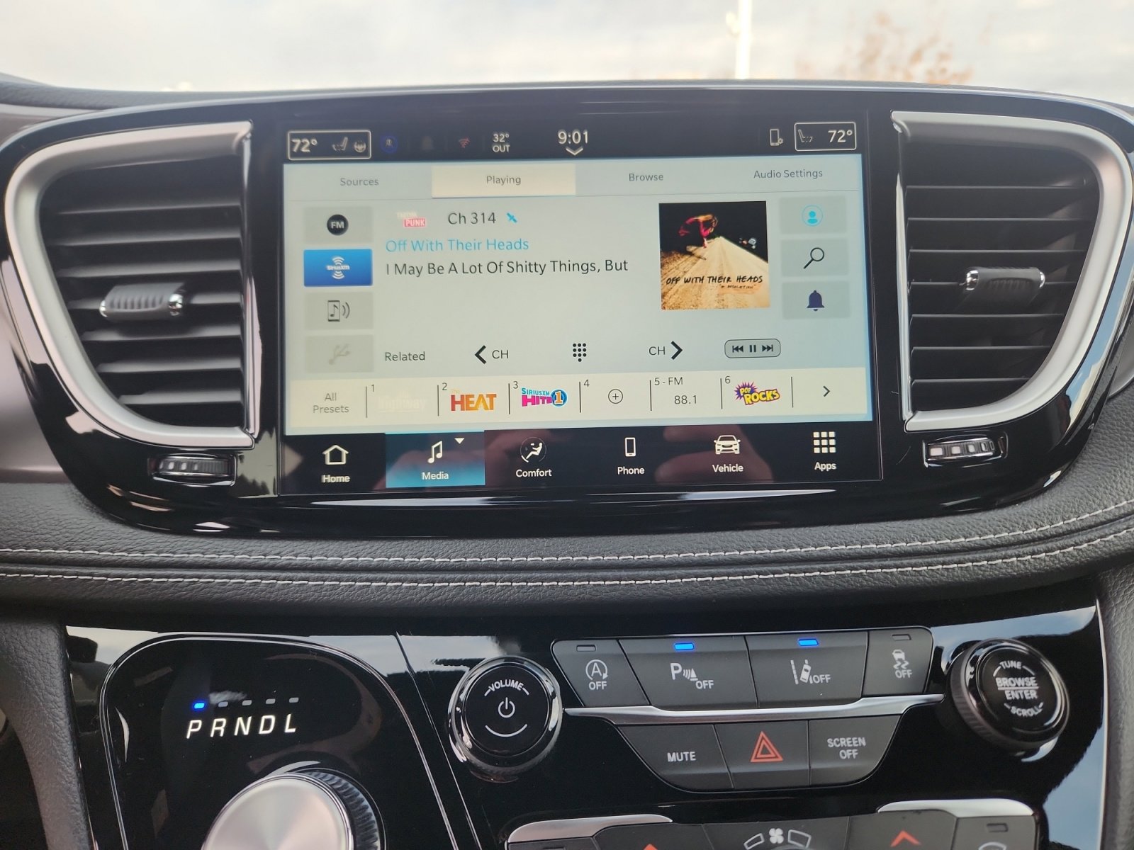 New 2026 Chrysler Pacifica Select AWD/4WD image 29