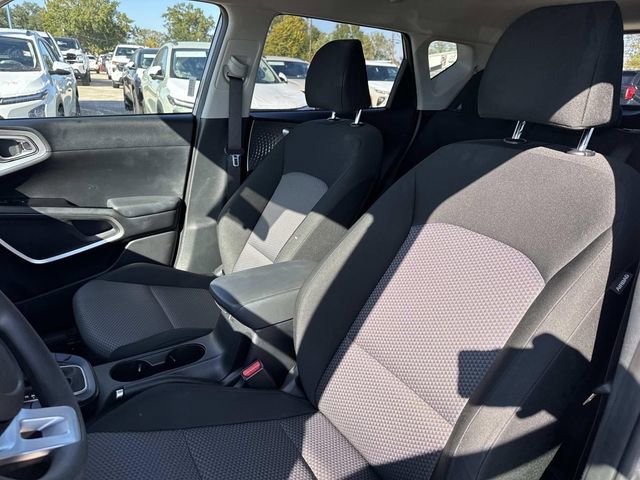 Used 2024 Kia Soul LX w/ Option Group 015 image 36