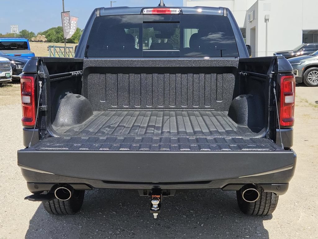 New 2026 RAM 1500 Express AWD/4WD image 7