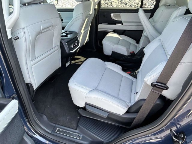 New 2027 Ford Expedition Platinum RWD image 10