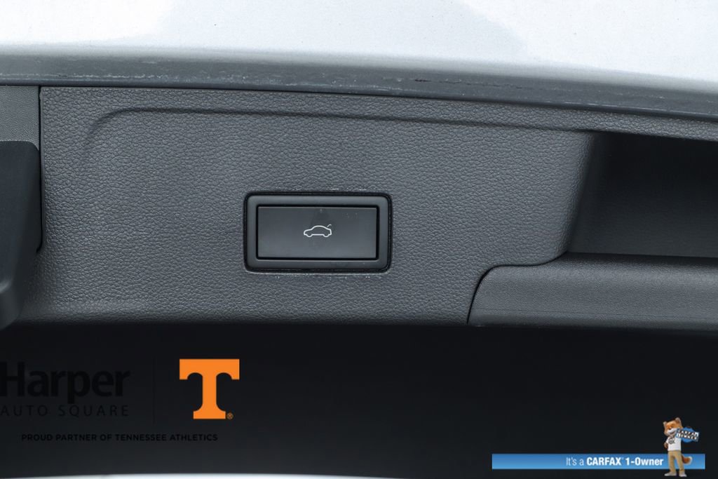 Used 2024 Volkswagen Atlas Cross Sport SE w/ Panoramic Sunroof Package image 69