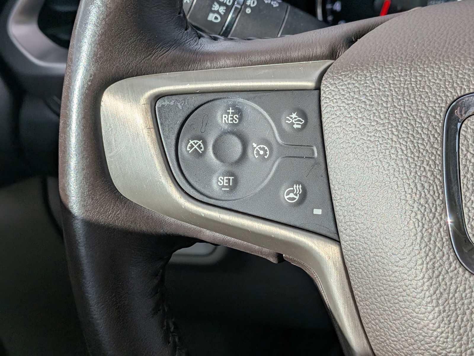 Used 2017 GMC Acadia Denali w/ Technology Package image 25