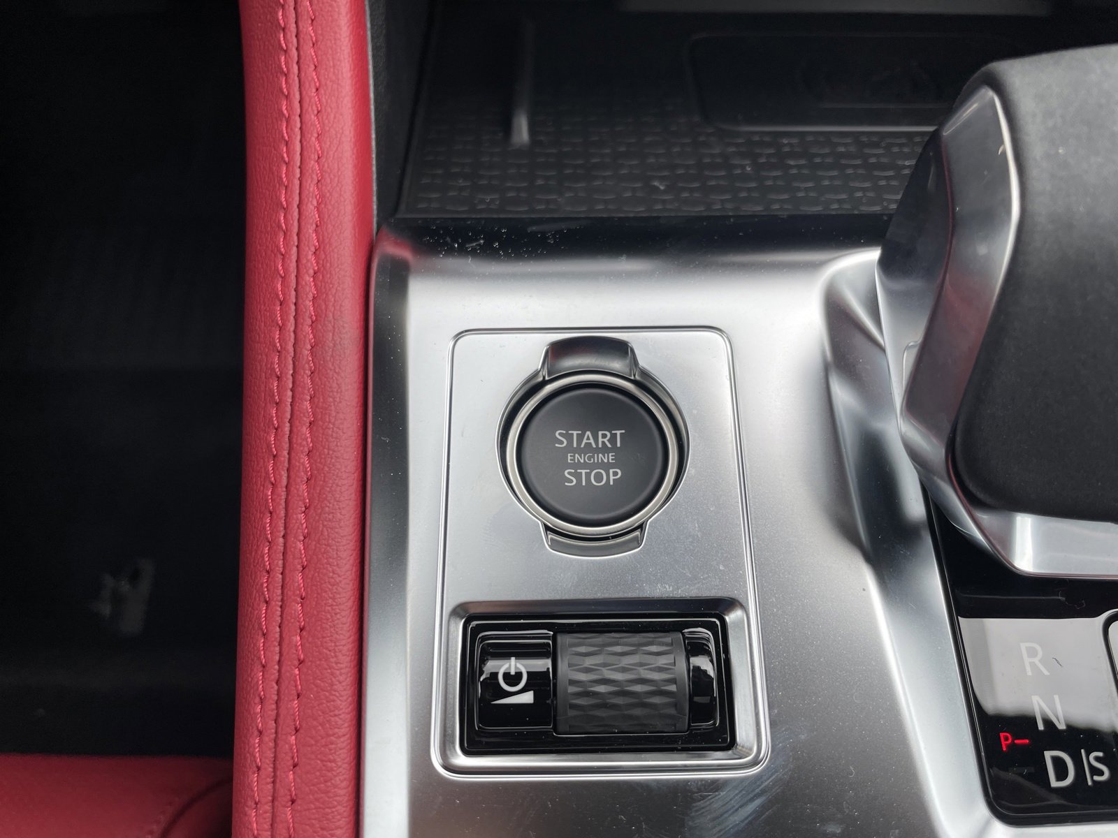 New 2025 Jaguar F-PACE R-Dynamic S image 20