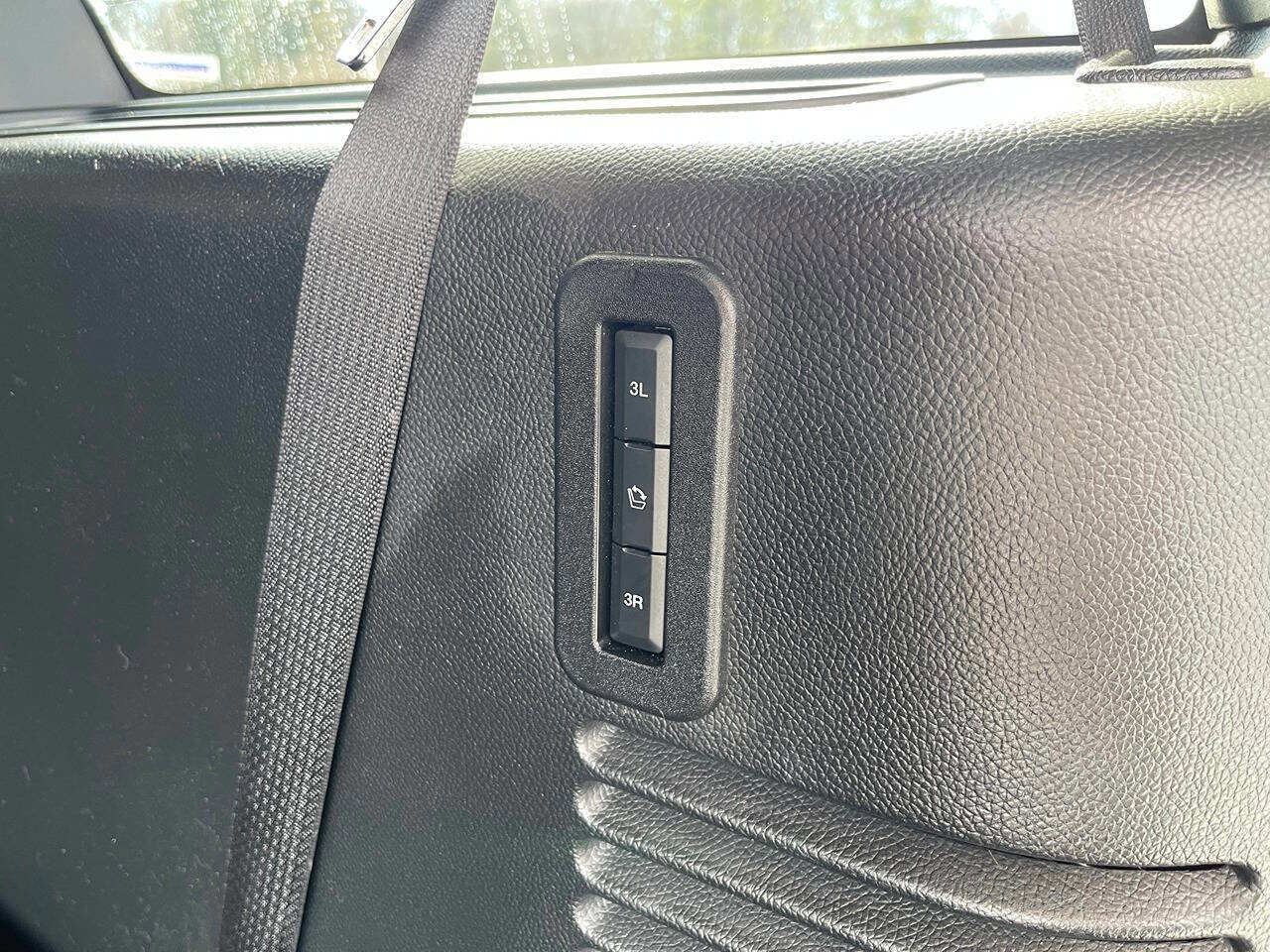 Used 2017 Ford Expedition King Ranch image 31