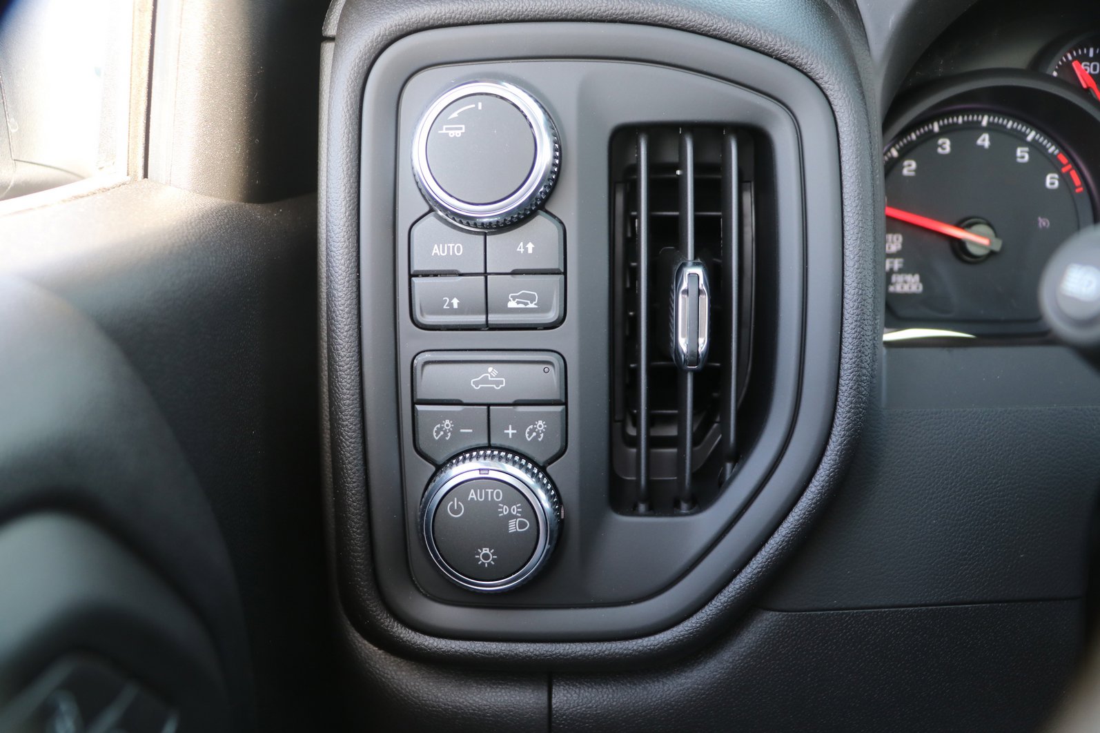 New 2026 GMC Sierra 1500 Pro w/ Trailering Package image 12