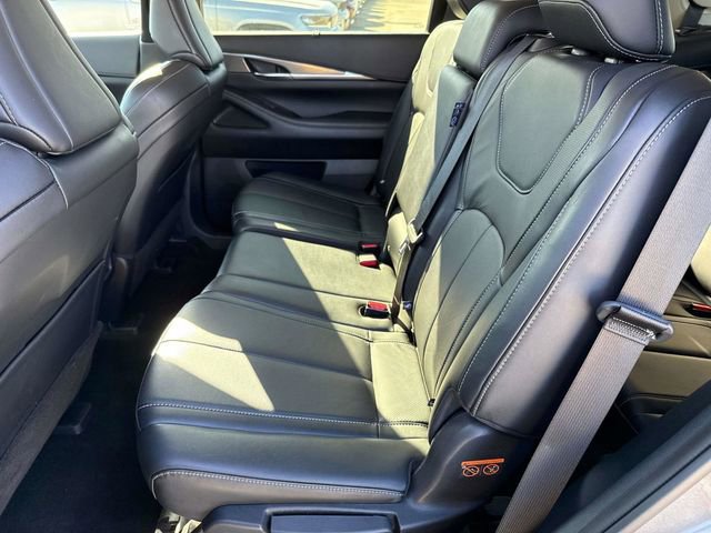 Used 2024 INFINITI QX60 Luxe image 18