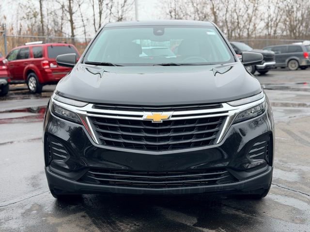 Used 2022 Chevrolet Equinox LS image 2