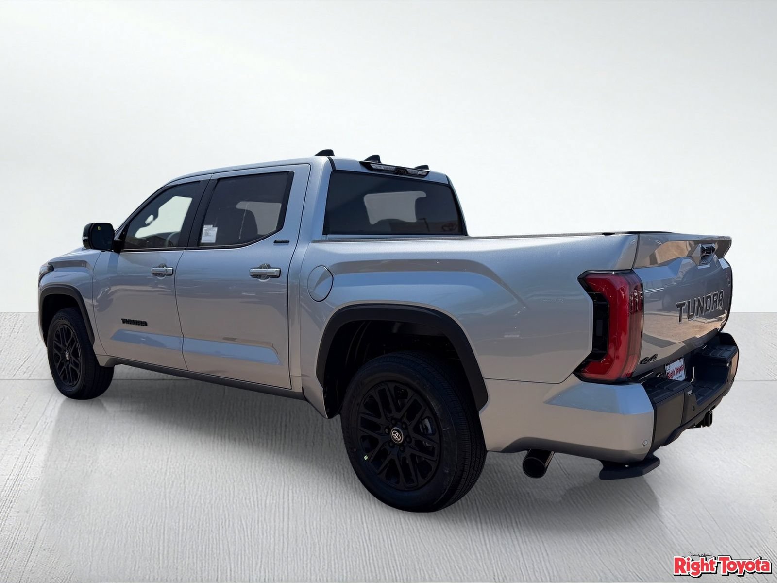 New 2026 Toyota Tundra Limited w/ Limited PVM Package AWD/4WD image 4