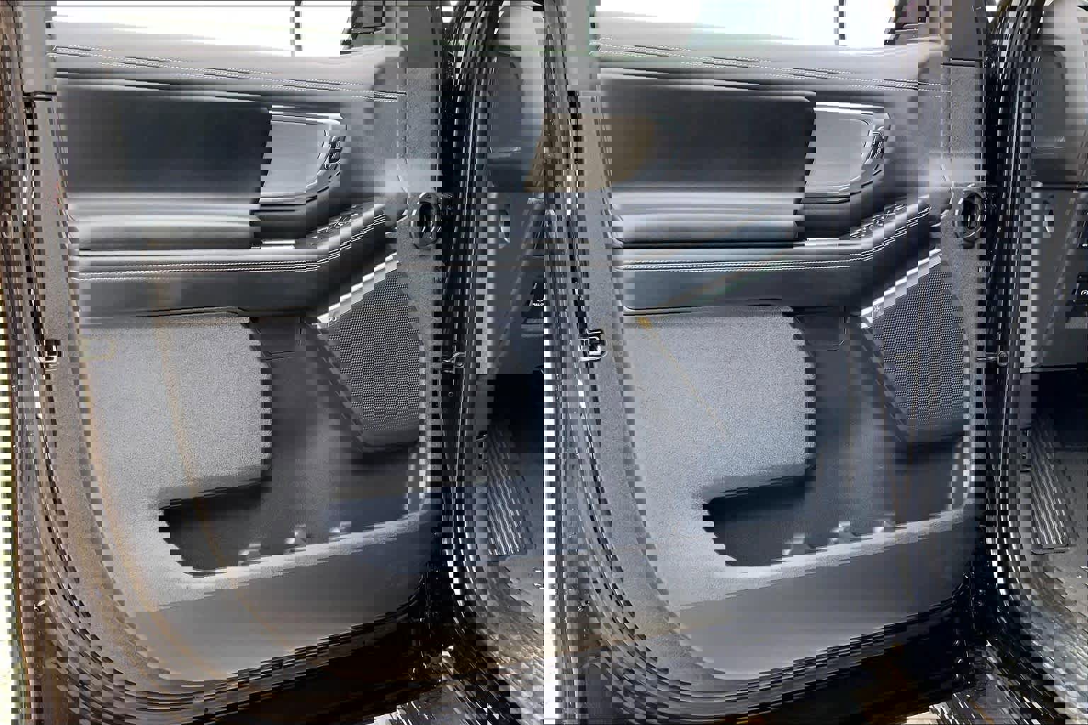 Used 2025 Ford Expedition Platinum image 22