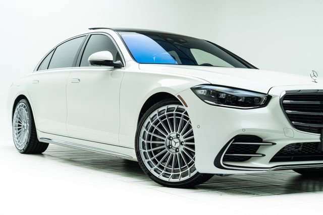 Used 2022 Mercedes-Benz S 580 4MATIC Sedan image 3