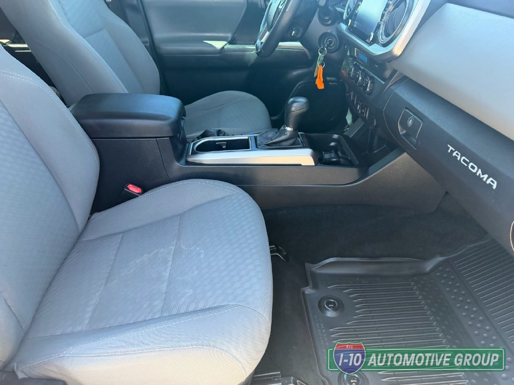 Used 2021 Toyota Tacoma SR5 RWD image 14