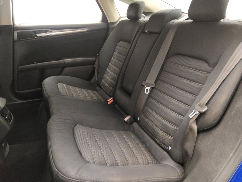 Used 2016 Ford Fusion SE image 18