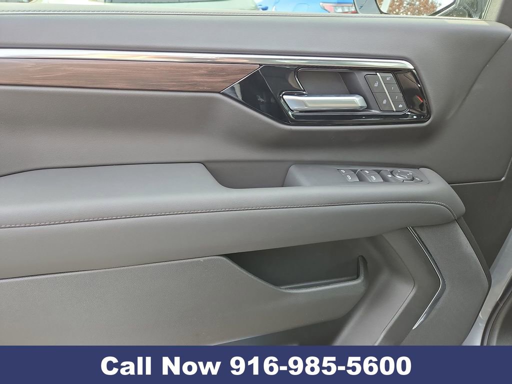 New 2026 Chevrolet Suburban LT image 26