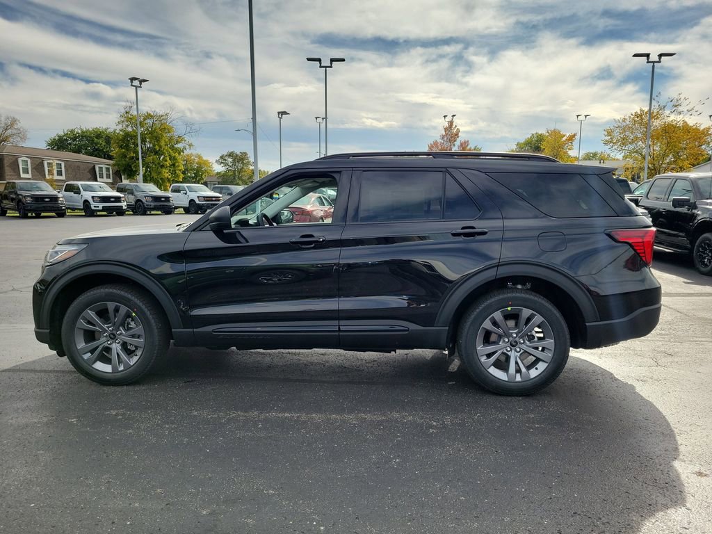 New 2026 Ford Explorer Active w/ Active Comfort Package image 7