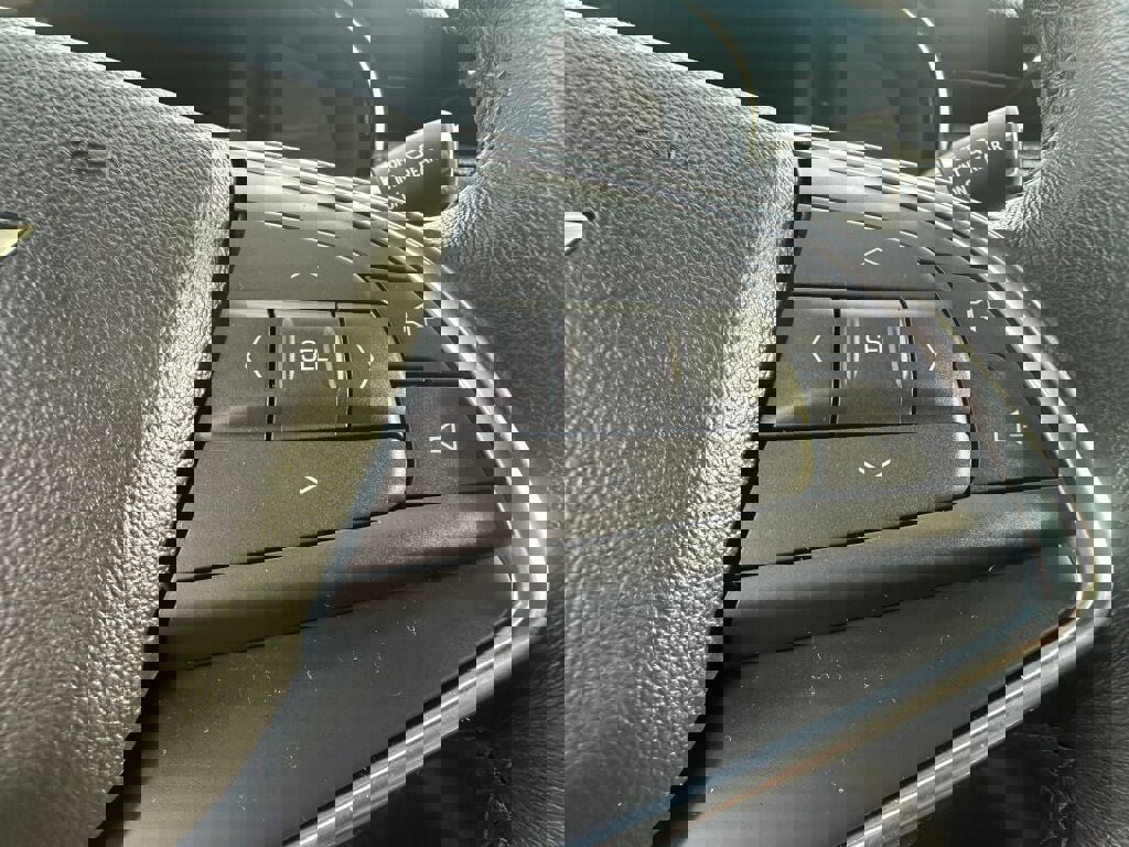 Used 2022 Cadillac XT5 Luxury image 16