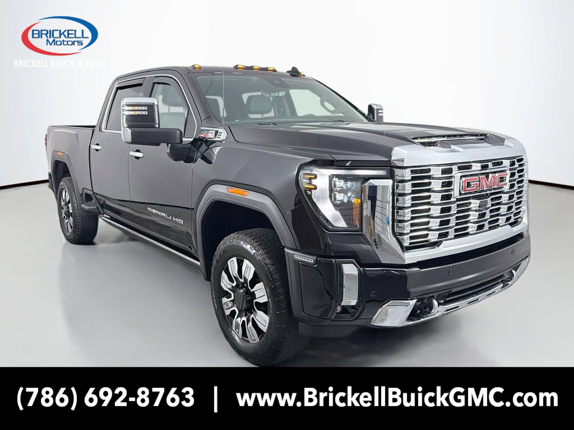 Used 2025 GMC Sierra 2500 Denali w/ Denali Reserve Package AWD/4WD image 8
