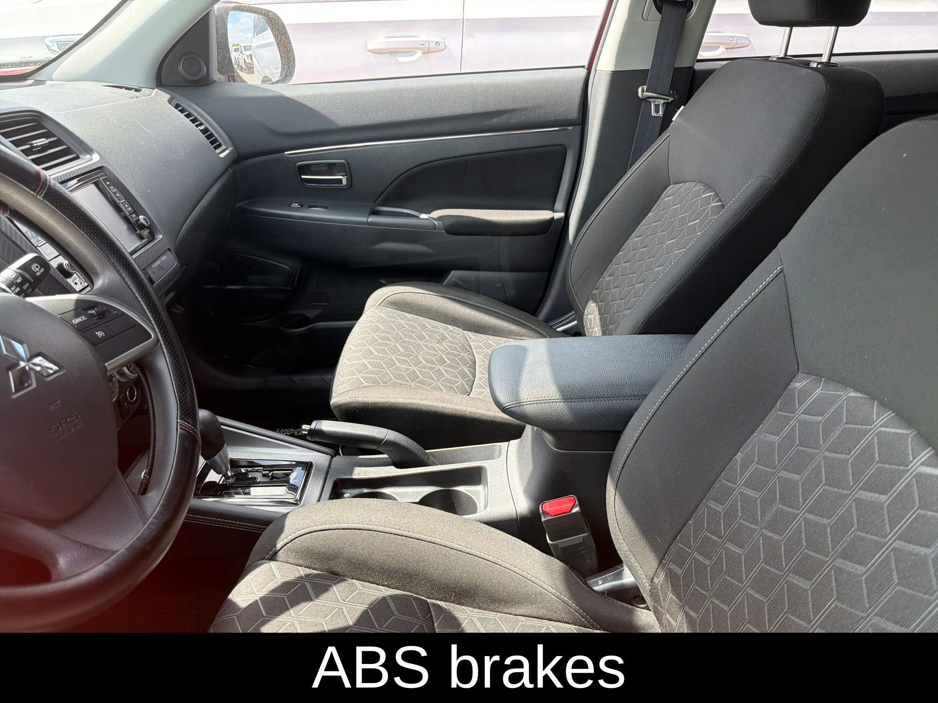 Used 2020 Mitsubishi Outlander Sport AWD image 4