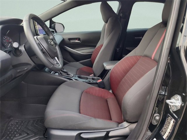Used 2025 Toyota Corolla SE image 28