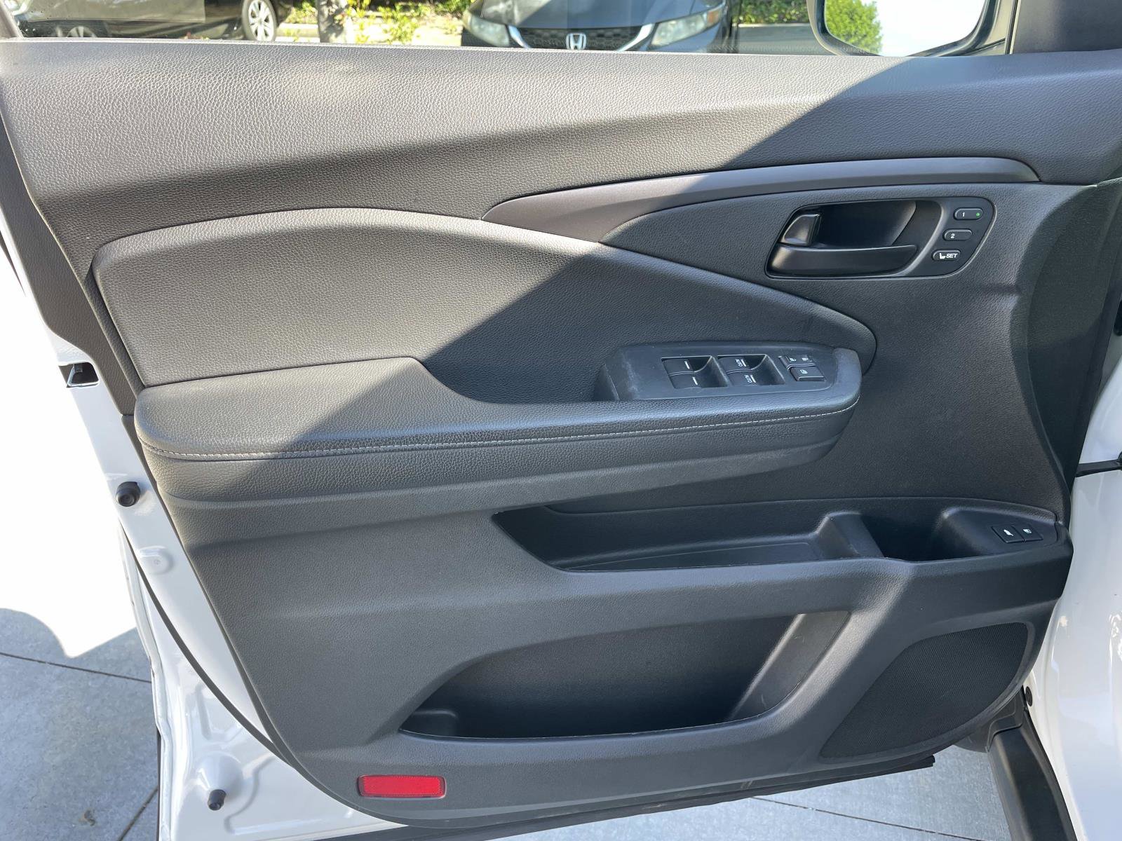 Certified 2023 Honda Passport EX-L image 15