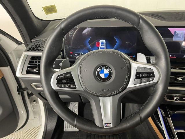 Certified 2025 BMW X7 xDrive40i w/ Executive Package image 12