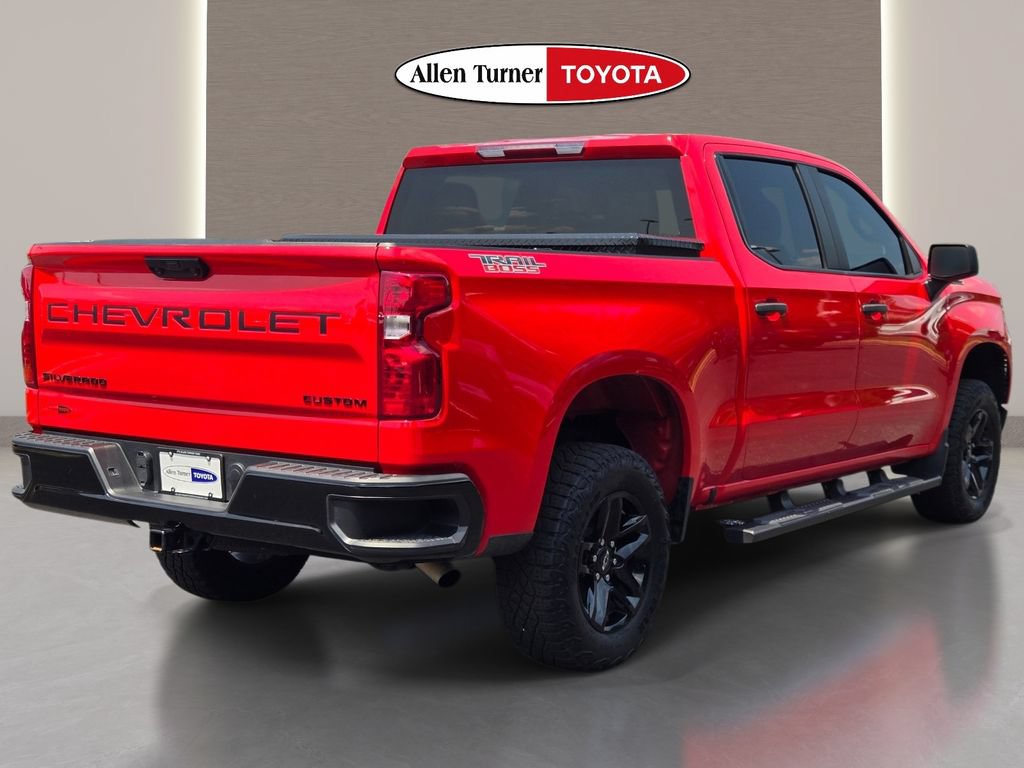 Used 2023 Chevrolet Silverado 1500 Custom Trail Boss w/ LPO, Dark Essentials Package AWD/4WD image 7