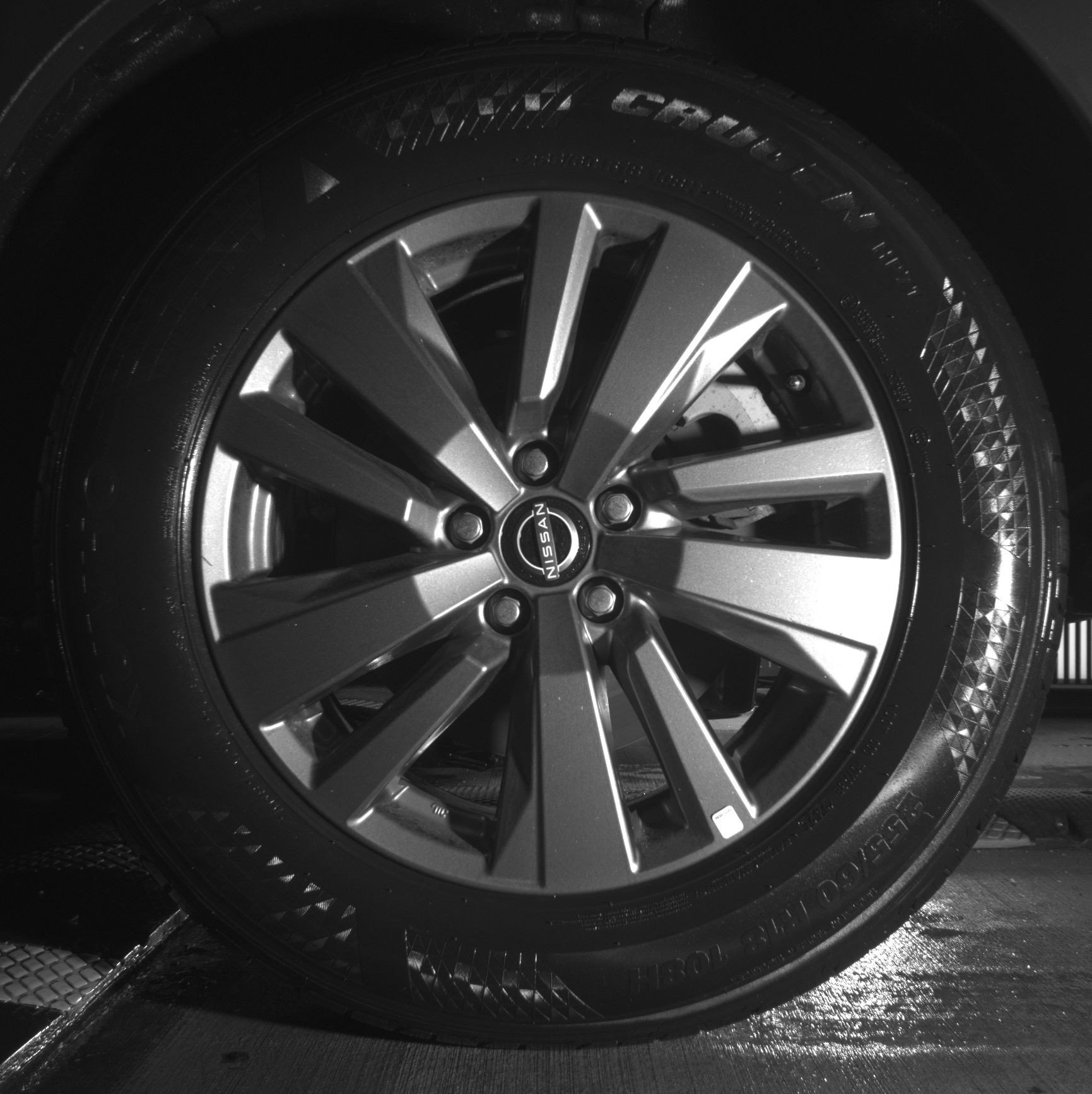 Used 2025 Nissan Pathfinder SV image 14