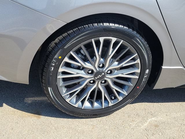 Used 2024 Kia Forte GT-Line w/ GT-Line Premium Package FWD image 32