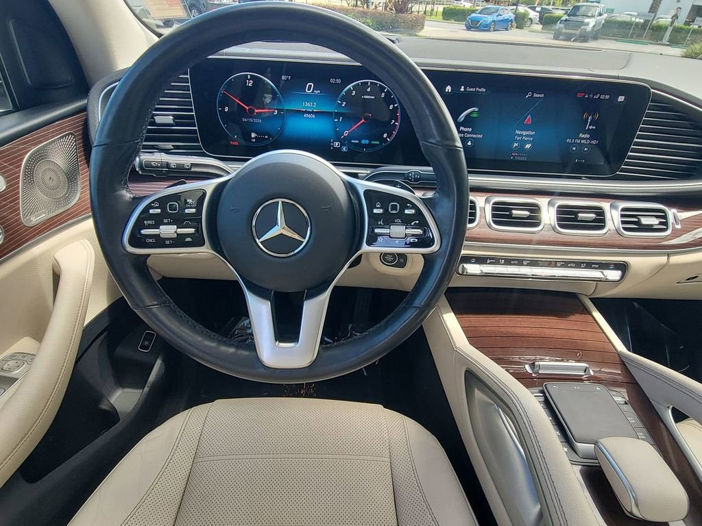 Used 2022 Mercedes-Benz GLS 450 4MATIC image 19