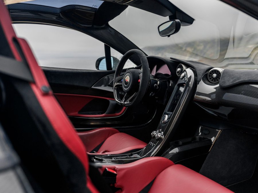 Used 2015 McLaren P1 RWD image 7