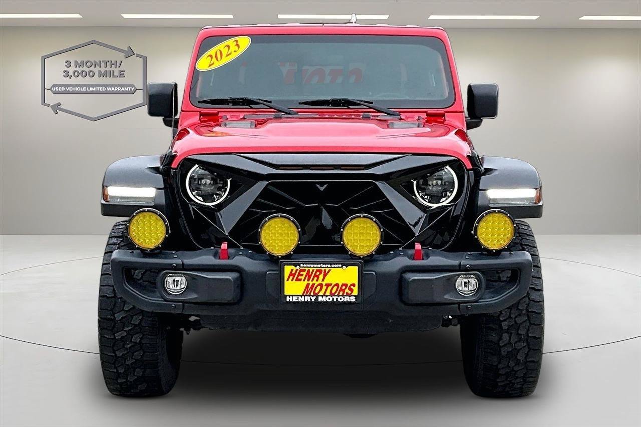 Used 2023 Jeep Gladiator Rubicon w/ LED Lighting Group AWD/4WD image 2
