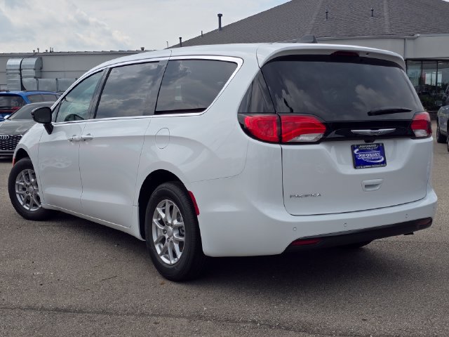 New 2027 Chrysler Pacifica LX FWD image 21